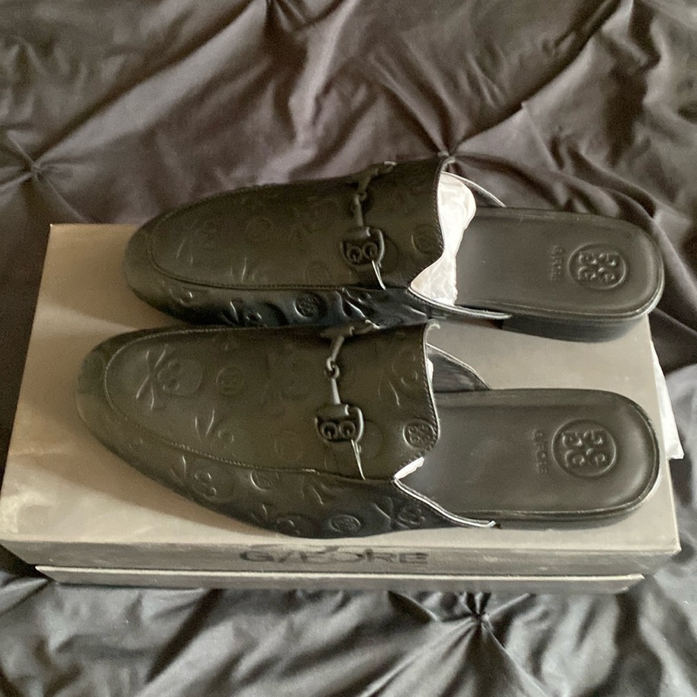 Brand new never worn Gfore mules.